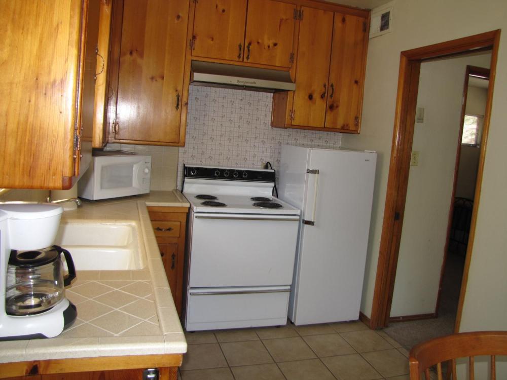 Deluxe Suite (non pet) interior